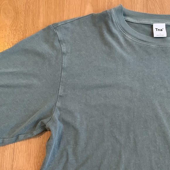 aritzia (tna) - cropped loose-fit t-shirt - Picture 4 of 4